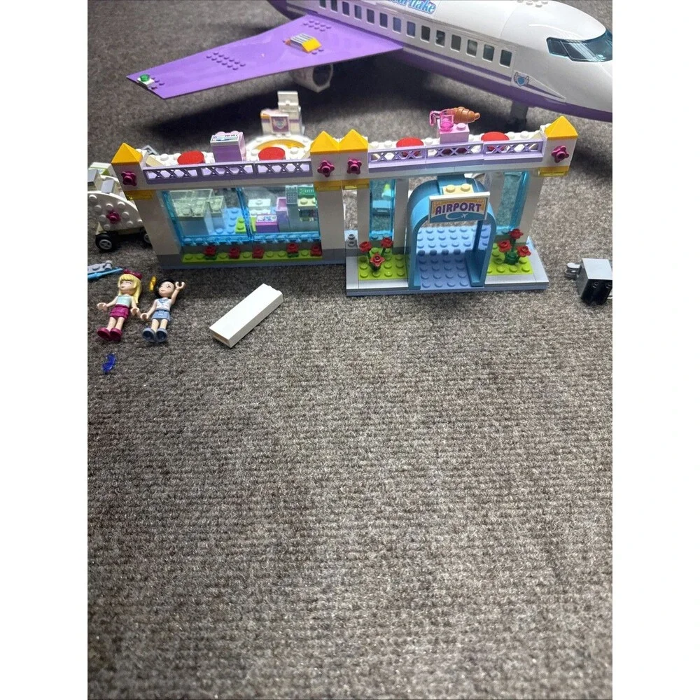 LEGO Friends Heartlake City Airport (41109)